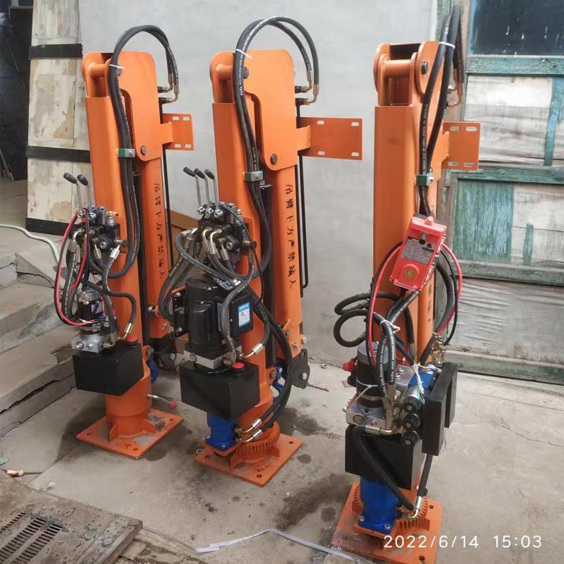 船营区重汽蓝牌随车吊 3.2吨 国六动力强 液压驱动 农用自卸起重机